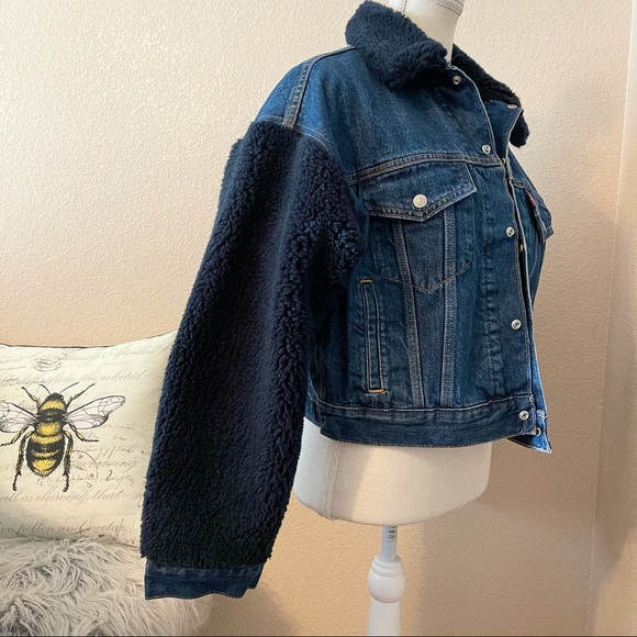 Levi's Cocoon Shearling Trucker Dark Wash Denim Sherpa Jacket - Picture 5 of 9